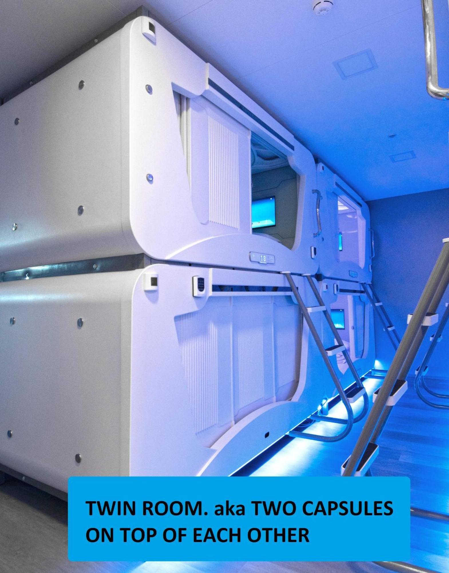 Capsule Hostels Reval Exterior foto