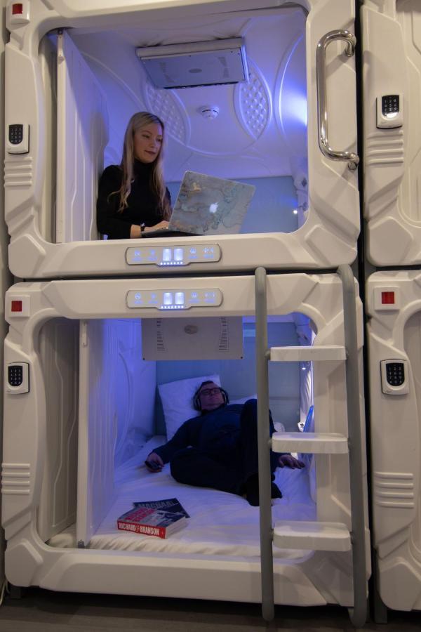 Capsule Hostels Reval Exterior foto