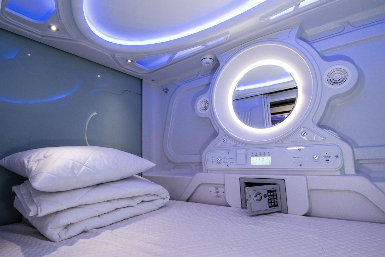 Capsule Hostels Reval Exterior foto