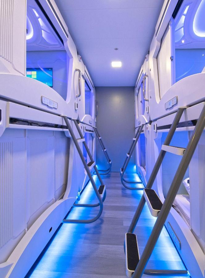 Capsule Hostels Reval Exterior foto